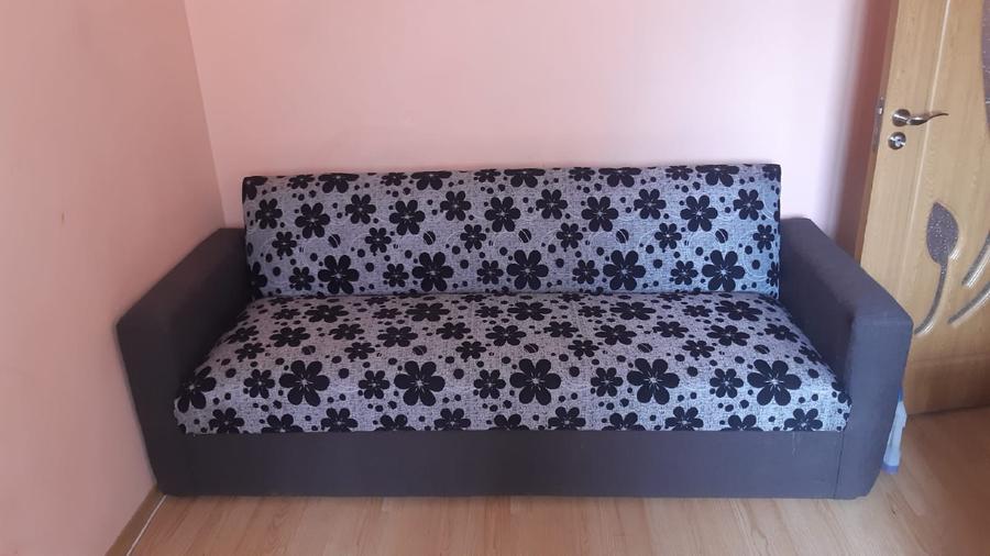 Inchiriez apartament 9 Mai  - 1
