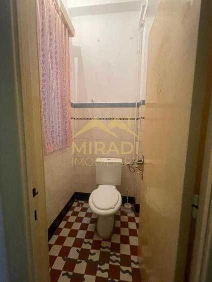Apartament cu 4 camere în Aviatorilor