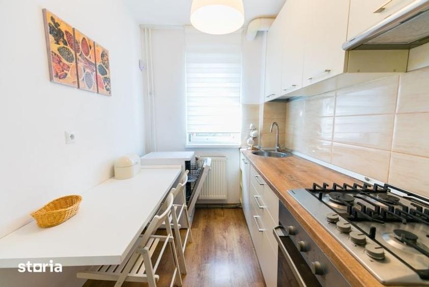 Apartament cu 3 camere semidecomandat în Gării