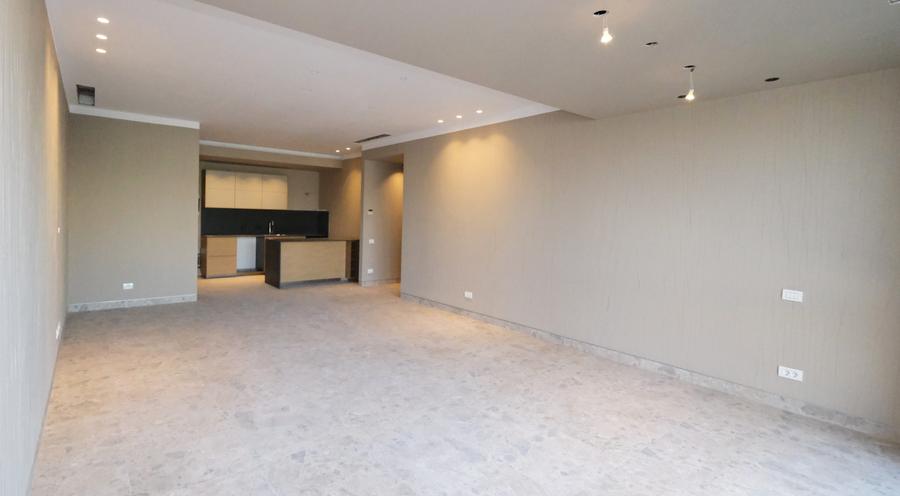 Apartament cu 4 camere în Dacia