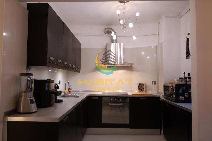 Apartament cu 3 camere semidecomandat, mobilat în Universitate