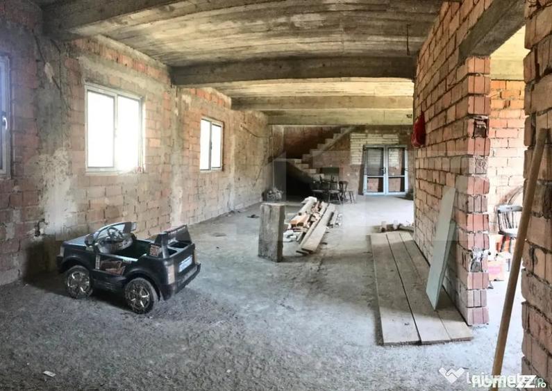 Casă cu 2 camere cu Teren 3050 Mp în Bezdead