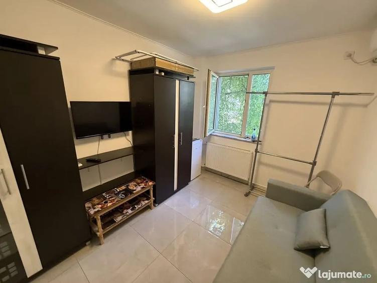 Garsonieră în CET