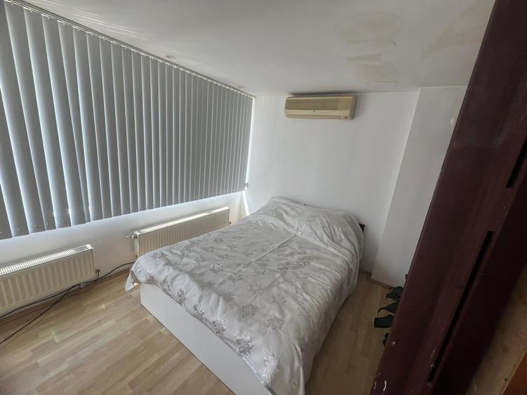 Apartament cu 4 camere decomandat în Port