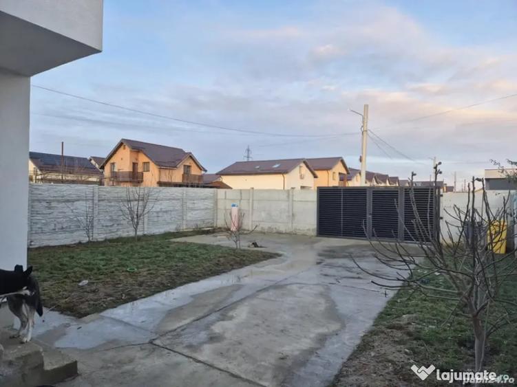 Casă cu 3 camere cu Teren 350 Mp în Șimnicu de Sus