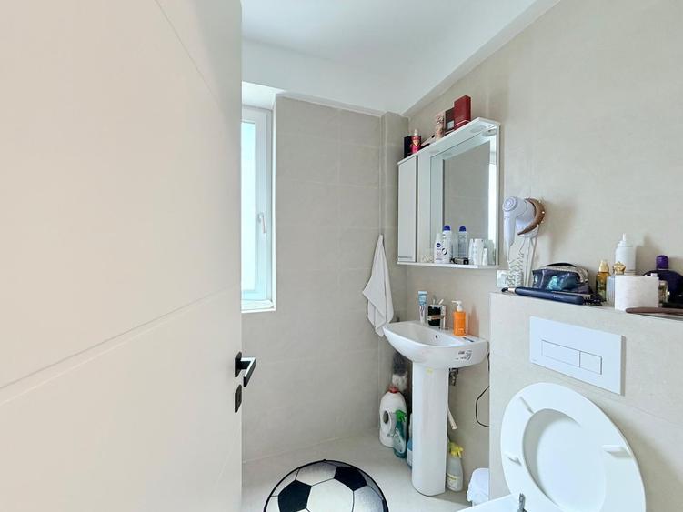 Apartament cu 2 camere decomandat în Cug