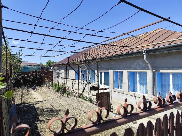 Casă cu 4 camere cu Teren 308 Mp în Central