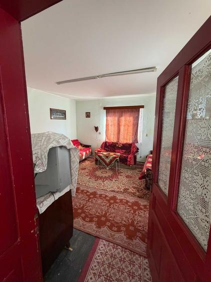 Casă cu 3 camere în Vâlcele