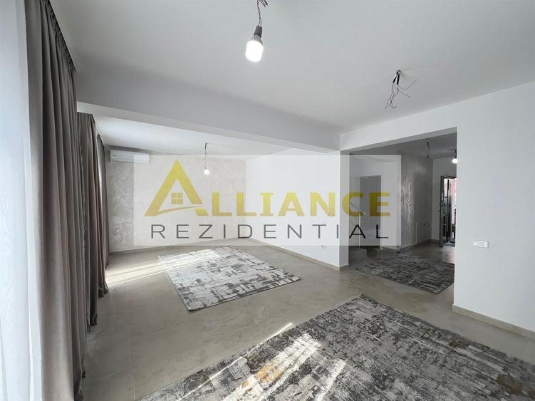 Casă individuală cu 5 camere cu Canalizare în Berceni