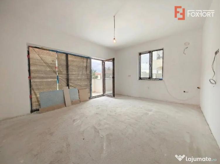 Casă cu 4 camere cu Teren 300 Mp în Giroc