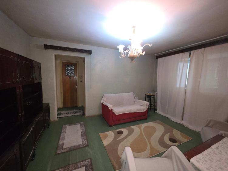 Apartament cu 2 camere semidecomandat în Politehnica