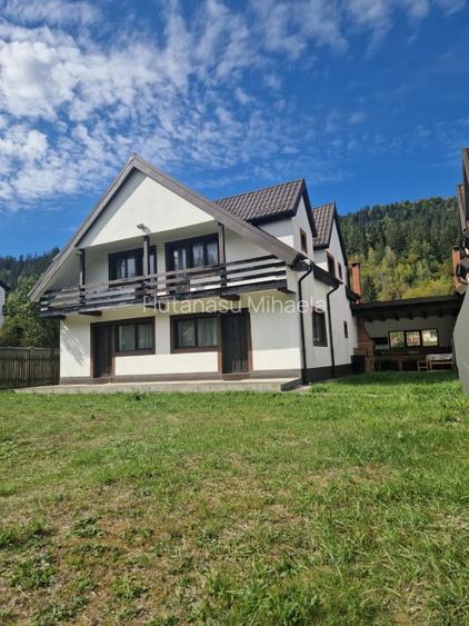 Vila tip duplex in localitatea Ceahlau