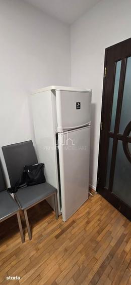 Apartament cu 2 camere decomandat în 22 Decembrie 1989