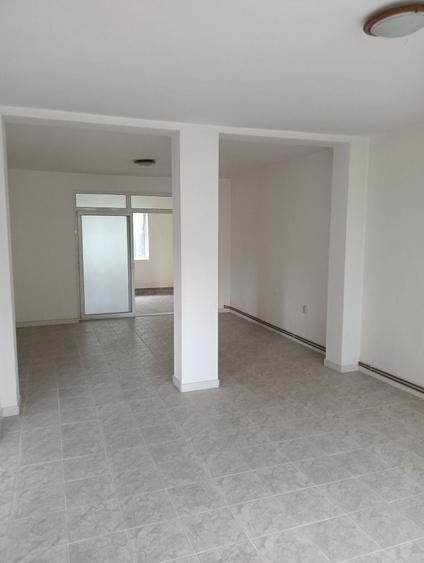 Casă cu 4 camere cu Teren 1000 Mp în Central