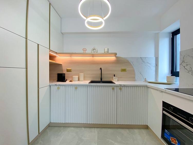Apartament cu 2 camere semidecomandat, mobilat în Cotroceni