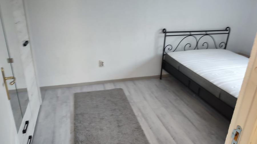 Casă cu 3 camere cu Teren 30 Mp în Criș