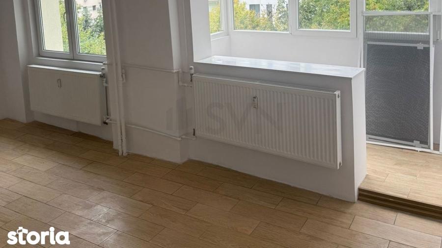 Apartament cu 3 camere decomandat în Colentina
