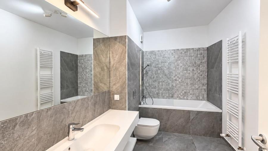Apartament cu 2 camere decomandat în Băneasa