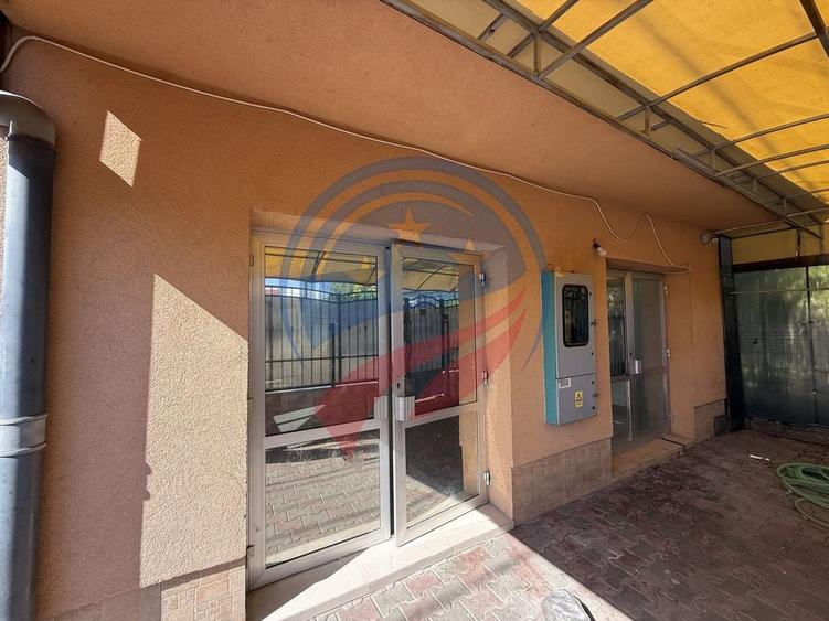 Casă cu 5 camere cu Teren 372 Mp în Central