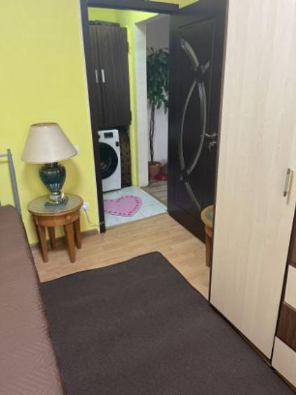 Apartament cu 2 camere semidecomandat în Ferentari