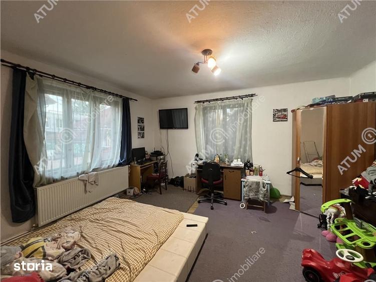 Casă cu 6 camere cu Teren 1260 Mp în Turnișor