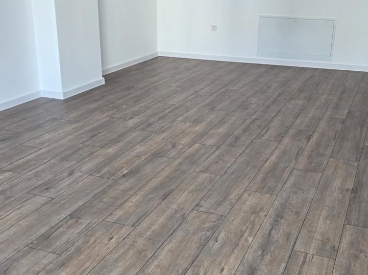 Apartament cu 2 camere decomandat în Primăverii