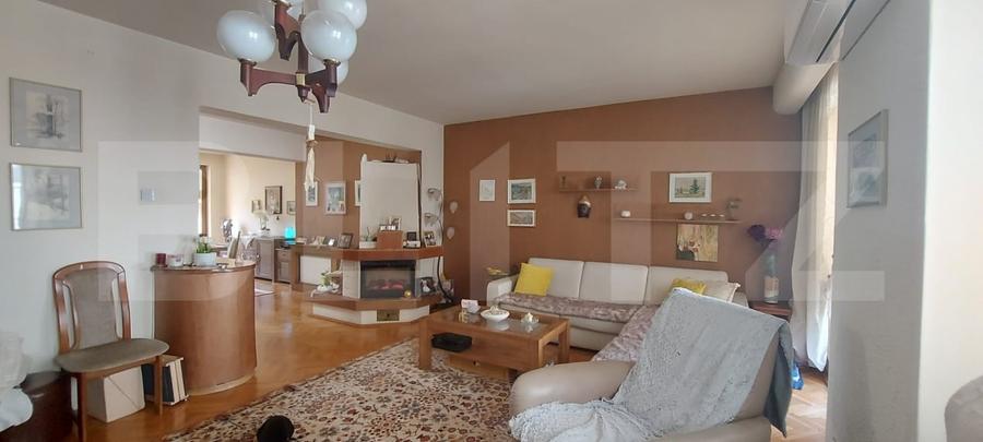 Casă individuală cu 5 camere cu Canalizare în Ultracentral