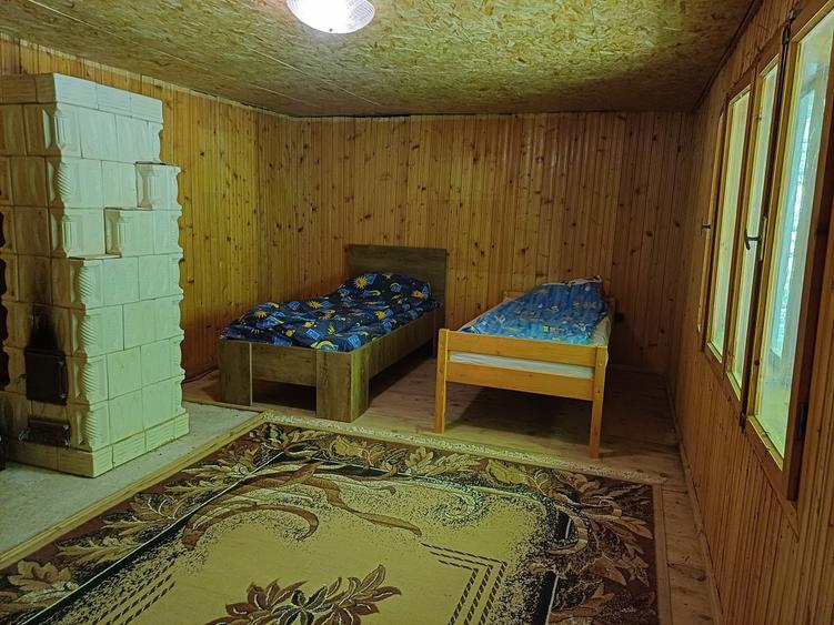 Casă individuală cu 8 camere cu Canalizare în Nistorești