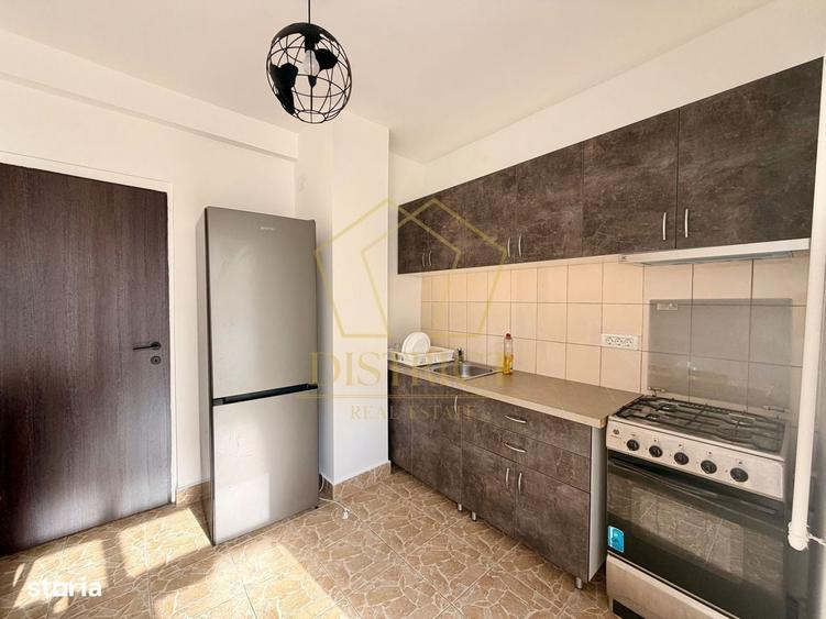 Apartament cu 2 camere decomandat în P-ța Unirii