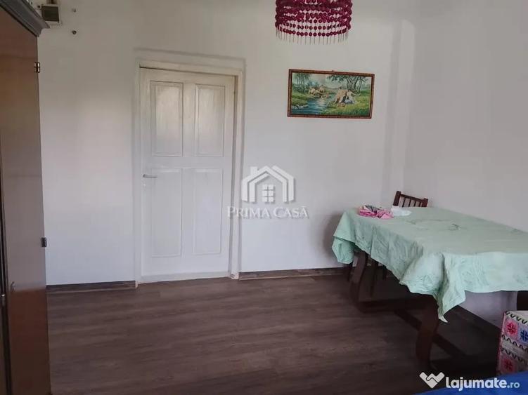 Casă cu 4 camere cu Teren 700 Mp în Dealu Viei