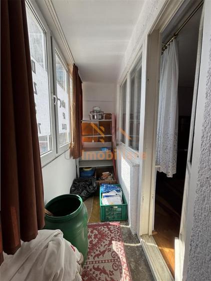 Apartament cu 3 camere decomandat în Dacia