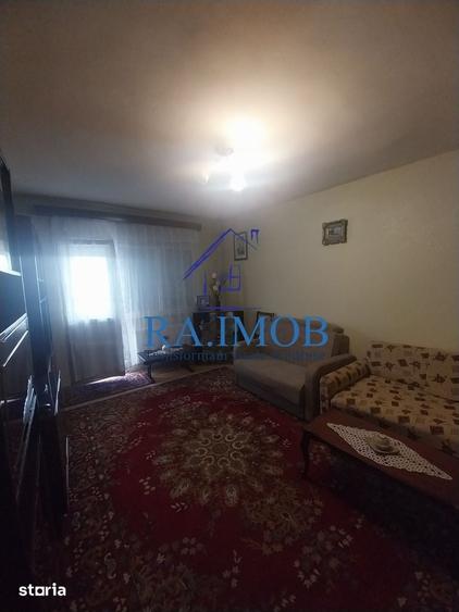 Apartament cu 2 camere decomandat în Vest
