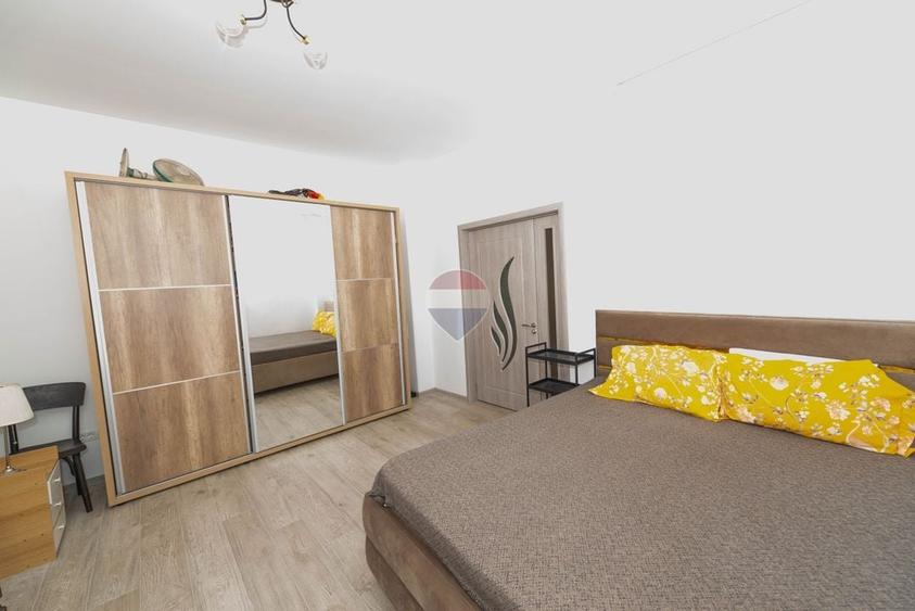Apartament cu 3 camere semidecomandat, mobilat în Dorobanți
