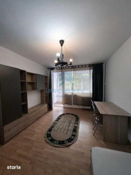 Apartament cu 2 camere decomandat în Tei