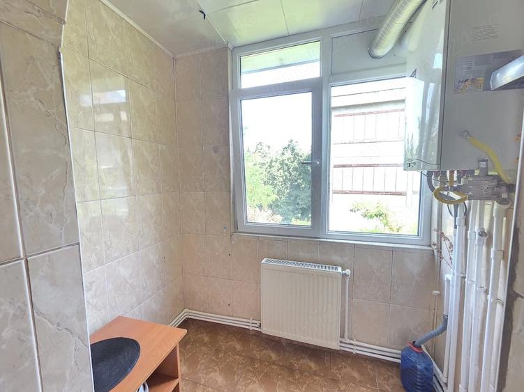 Apartament cu 2 camere decomandat în Micro 17