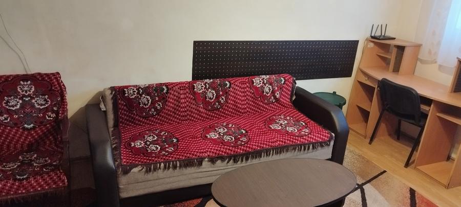 Garsonieră decomandată în Bună Ziua