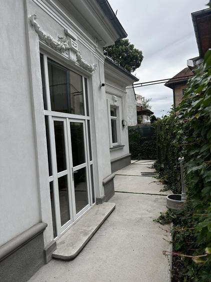Casă individuală cu 5 camere cu Teren 350 Mp în Calea Călărașilor