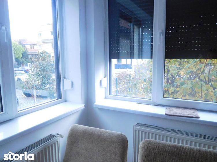 Casă cu 2 camere cu Canalizare în Central