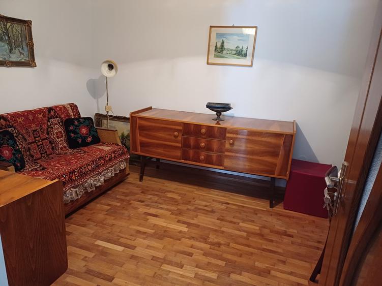 Casă individuală cu 3 camere cu Teren 1576 Mp în Vechea