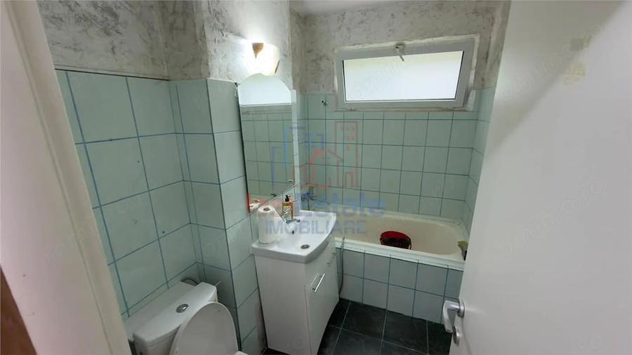 Spațiu comercial, de 48 mp, în Filiași