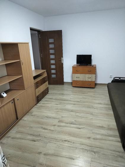 Apartament cu 3 camere decomandat în Nord