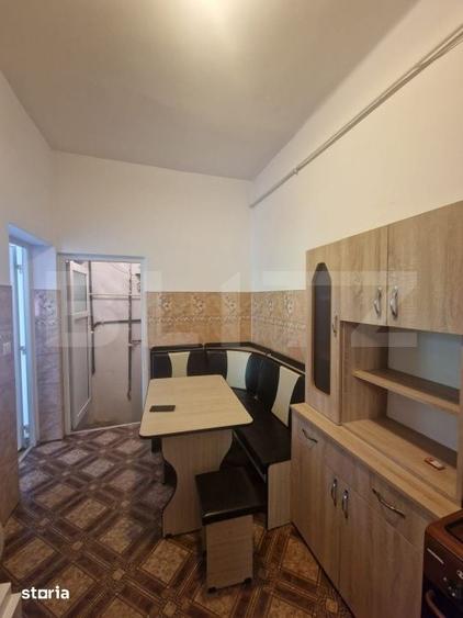 Apartament cu 3 camere în Florilor