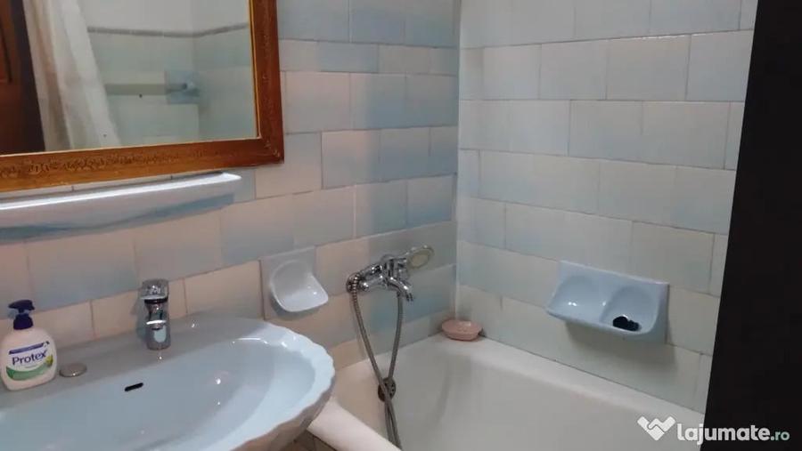 Apartament cu 2 camere decomandat în Lujerului