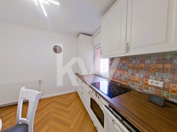 Apartament cu 3 camere decomandat, mobilat în Noua