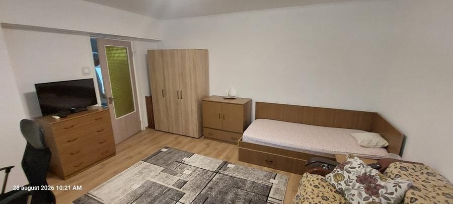 Garsonieră decomandată în Drumul Taberei