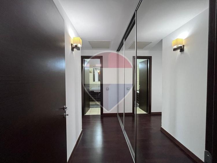 Apartament cu 2 camere decomandat, mobilat în Splaiul Unirii
