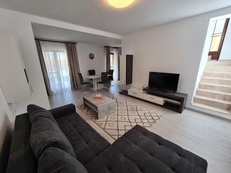 Duplex cu 5 camere cu Canalizare în Aradului