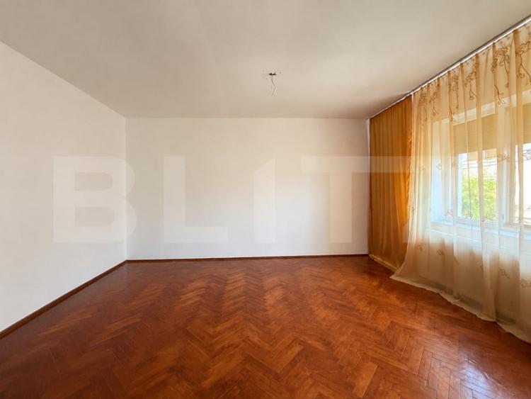 Casă cu 4 camere cu Teren 237 Mp în 14 Mai