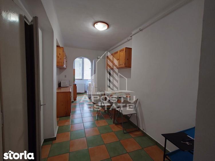 Apartament cu 3 camere, mobilat în Circumvalațiunii