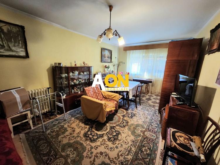 Apartament cu 2 camere decomandat, mobilat în Cetate